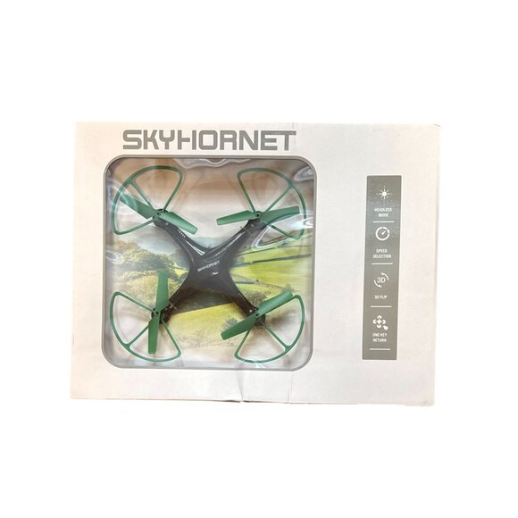 Skyhornet Quadcopter Drone With Controller & Accessories - Picture 1 of 4